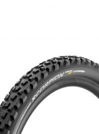 Compra Pirelli Scorpion Enduro R Pneumatico 27.5 x 2.40 - Nero su HBS